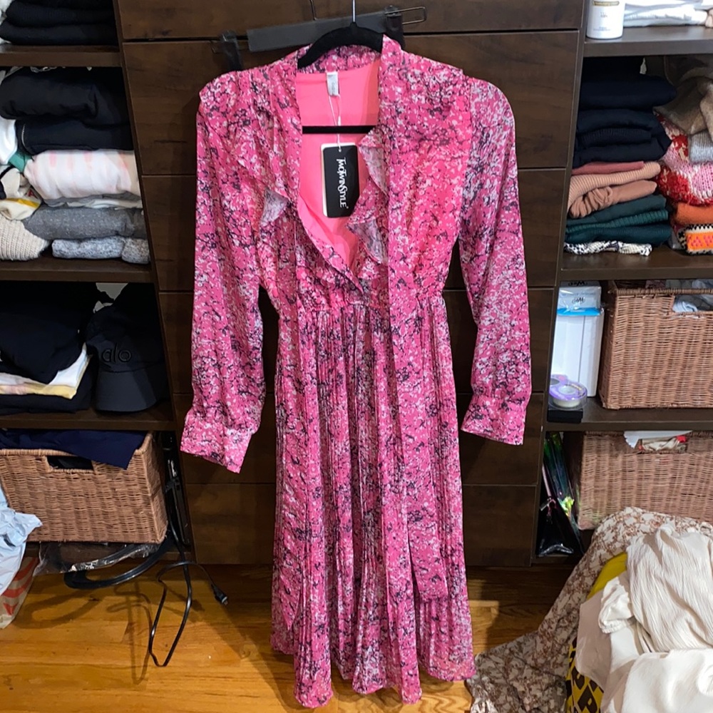 Pink dress with bow detail